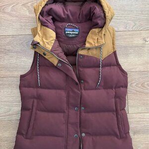 Patagonia women’s down vest size small
